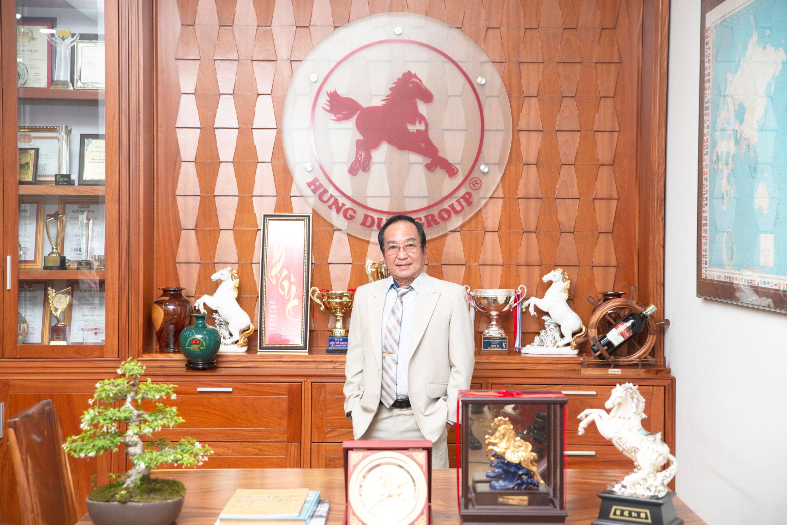 Ông Lê Hữu Hùng